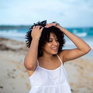 Meet your Posher, Elise